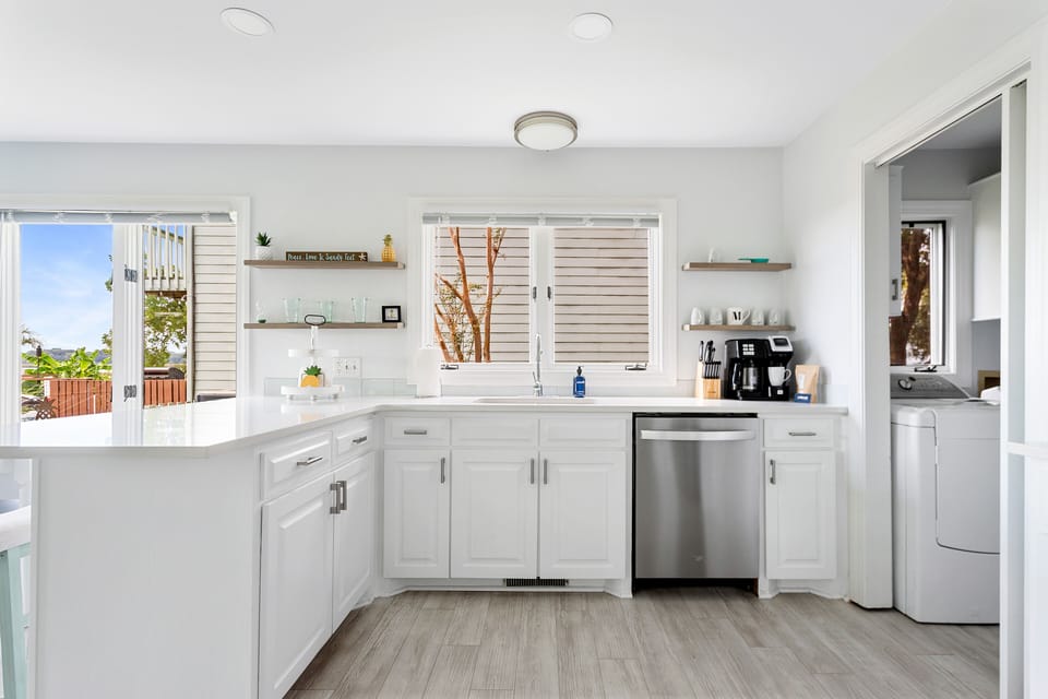 Fully Stocked Kitchen