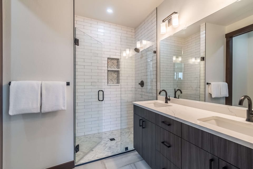 Dual vanities in the second King ensuite bathoom