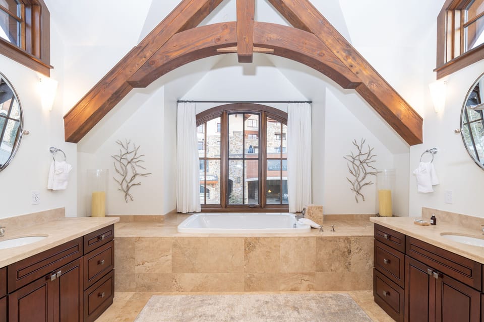 5.03-mountain-village-aspens-at-courcheval-primary-suite-bathroom-1.1