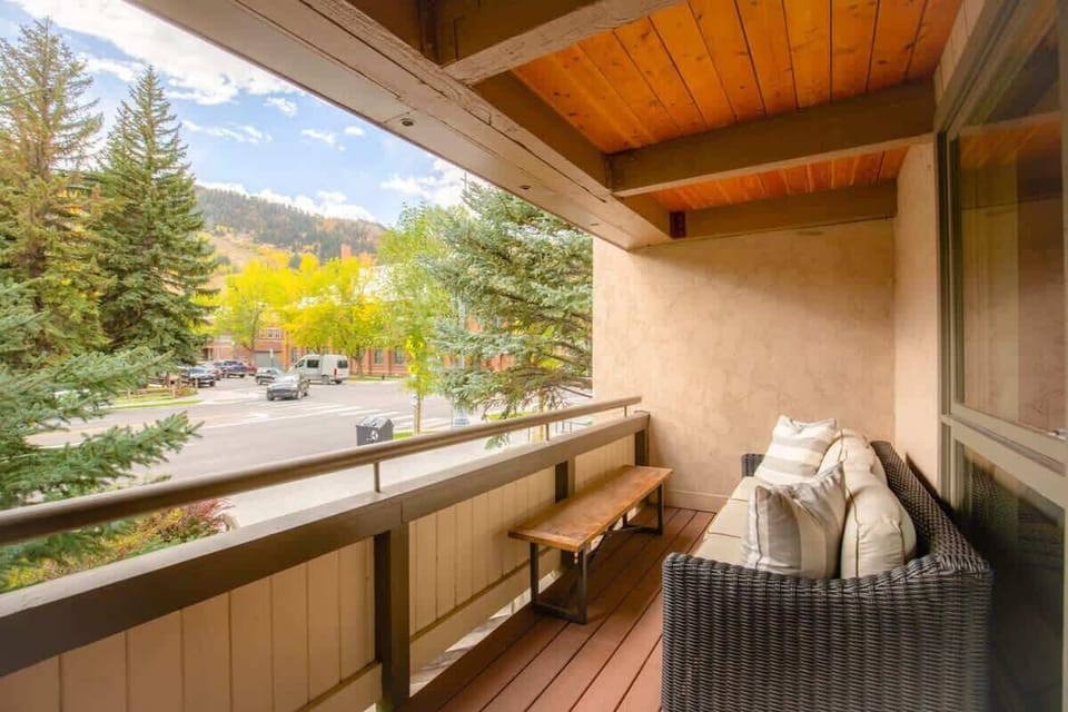 Private Balcony with View of Aspen Mountain