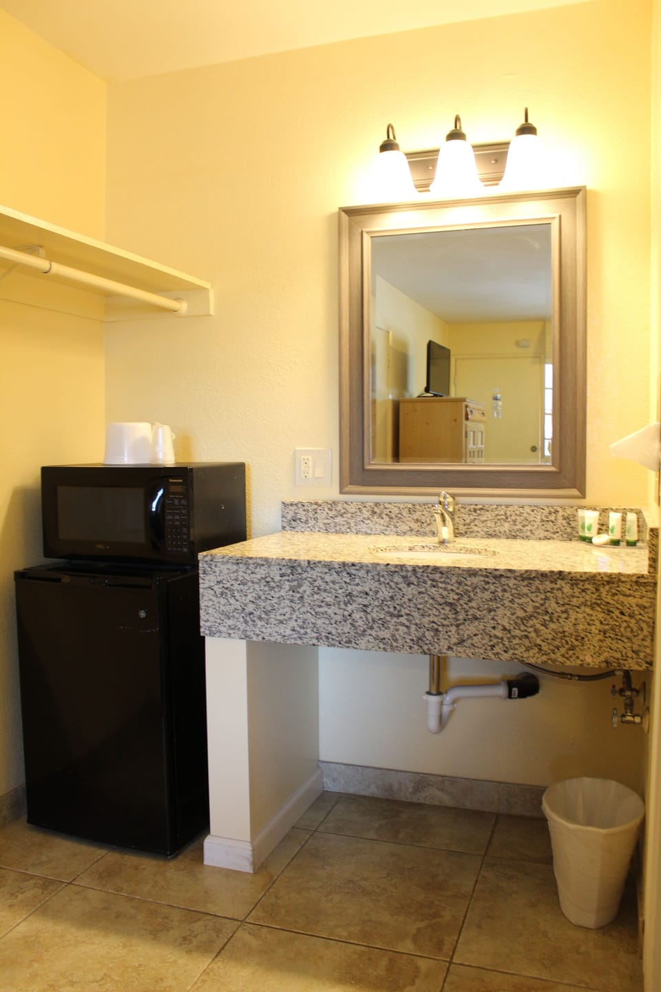Bathroom sink