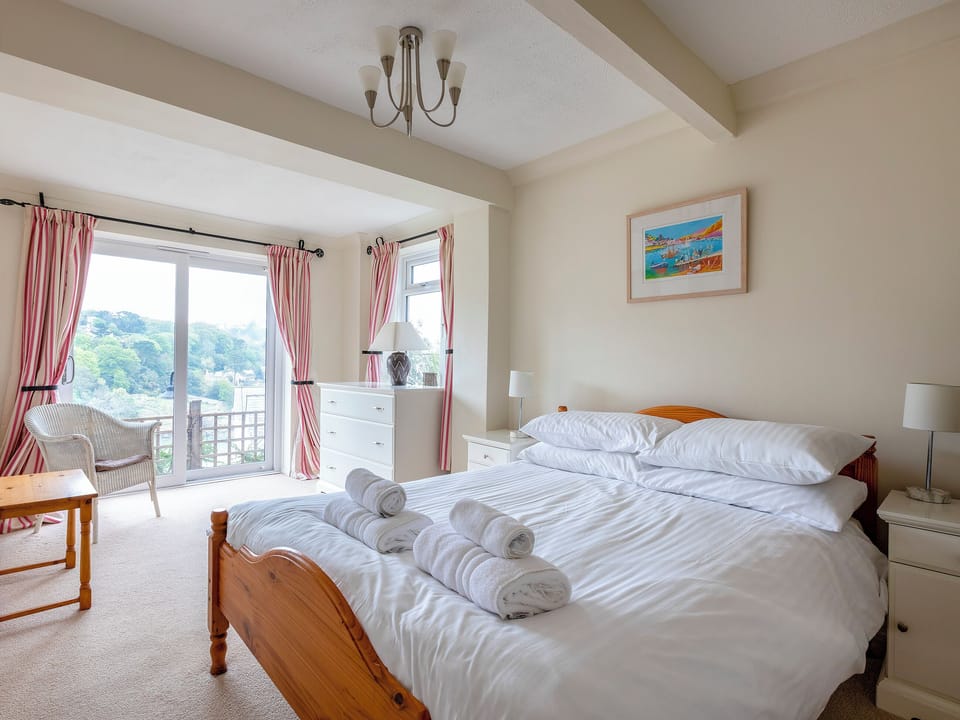 Double bedroom with en-suite | Estuary House, Salcombe