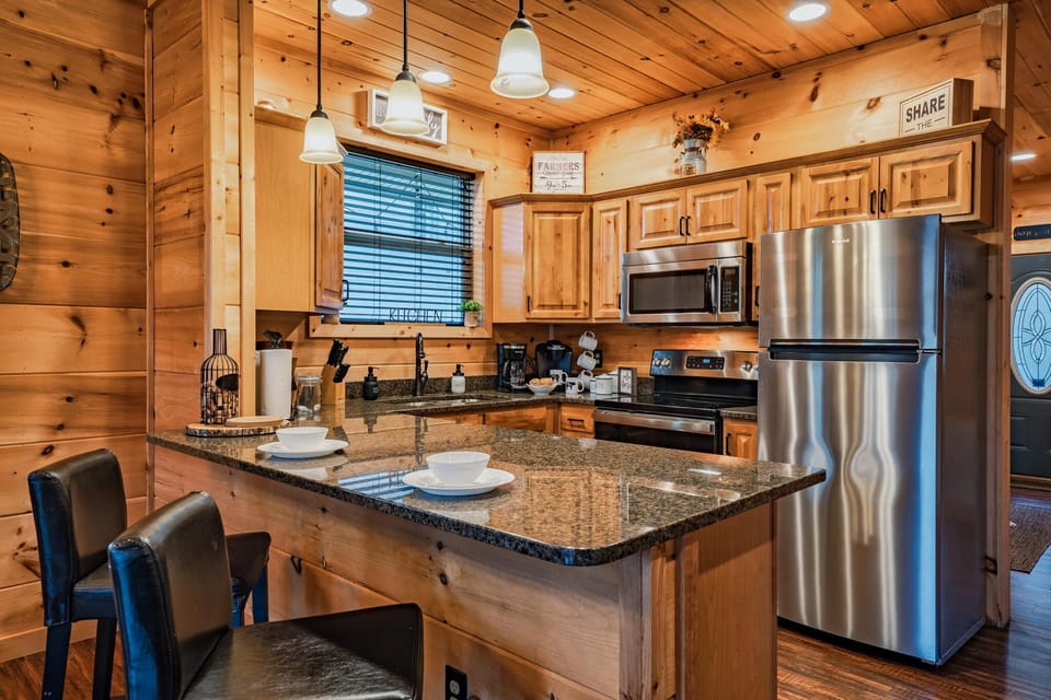 Fully equipped kitchen.