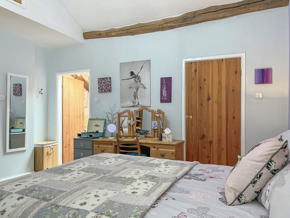 Double bedroom | Silk Hill Stables, Whaley Bridge near Buxton