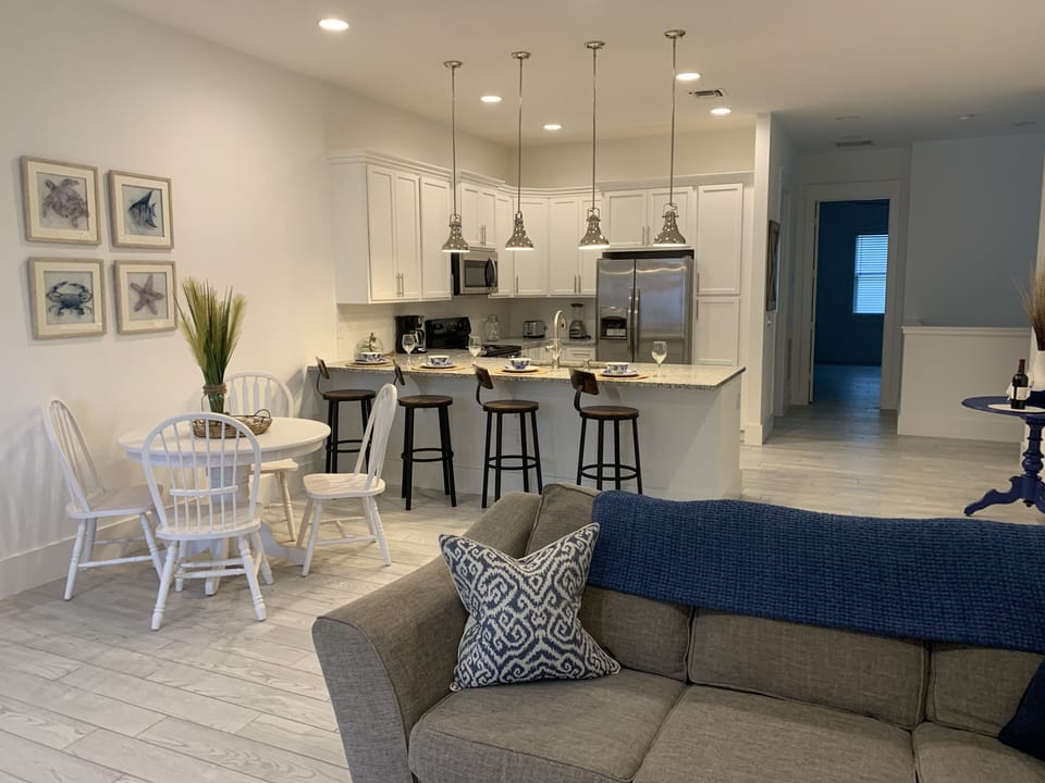 Dining Room/ Kitchen Area