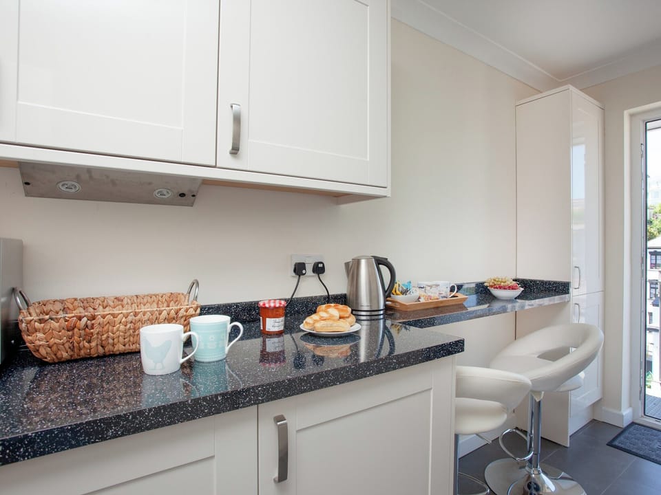 Kitchen | Mayflower Court 10, Dartmouth