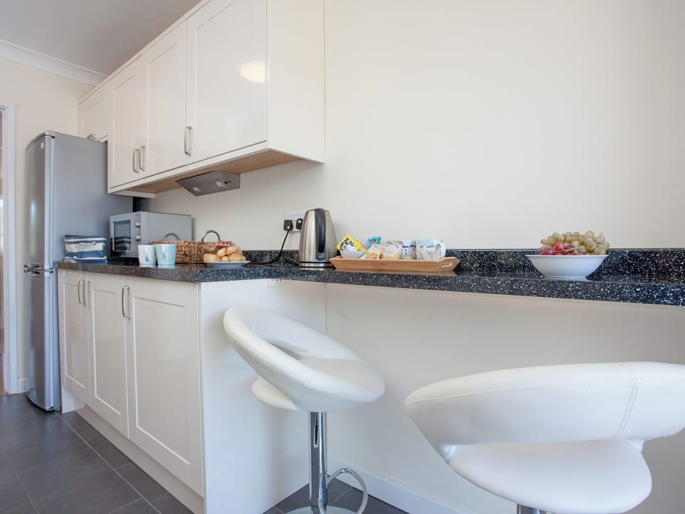 Kitchen | Mayflower Court 10, Dartmouth