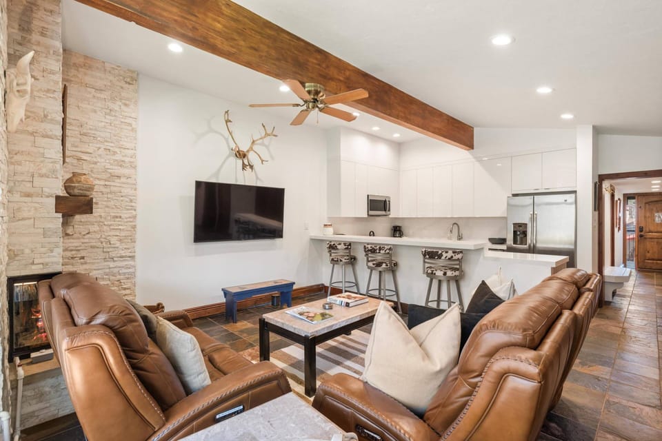 The open concept living space is great for friends or family traveling together to enjoy each others company.