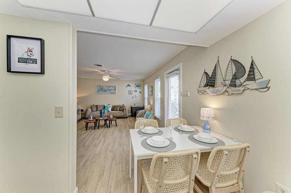 Sea Pirate 2Dining Area (3)