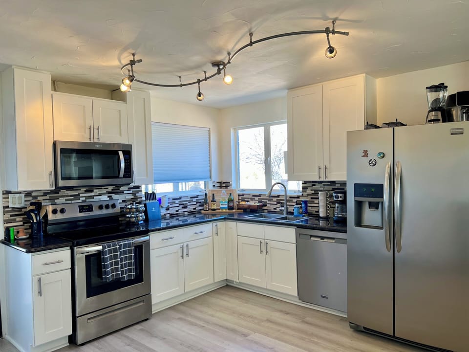Full Kitchen