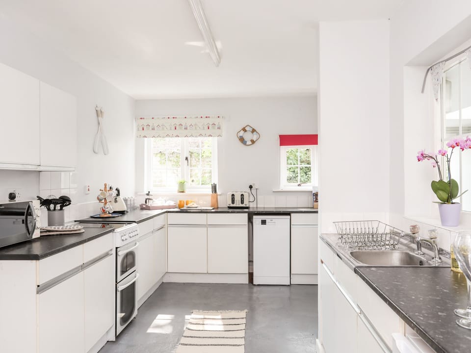Cottage | Interior