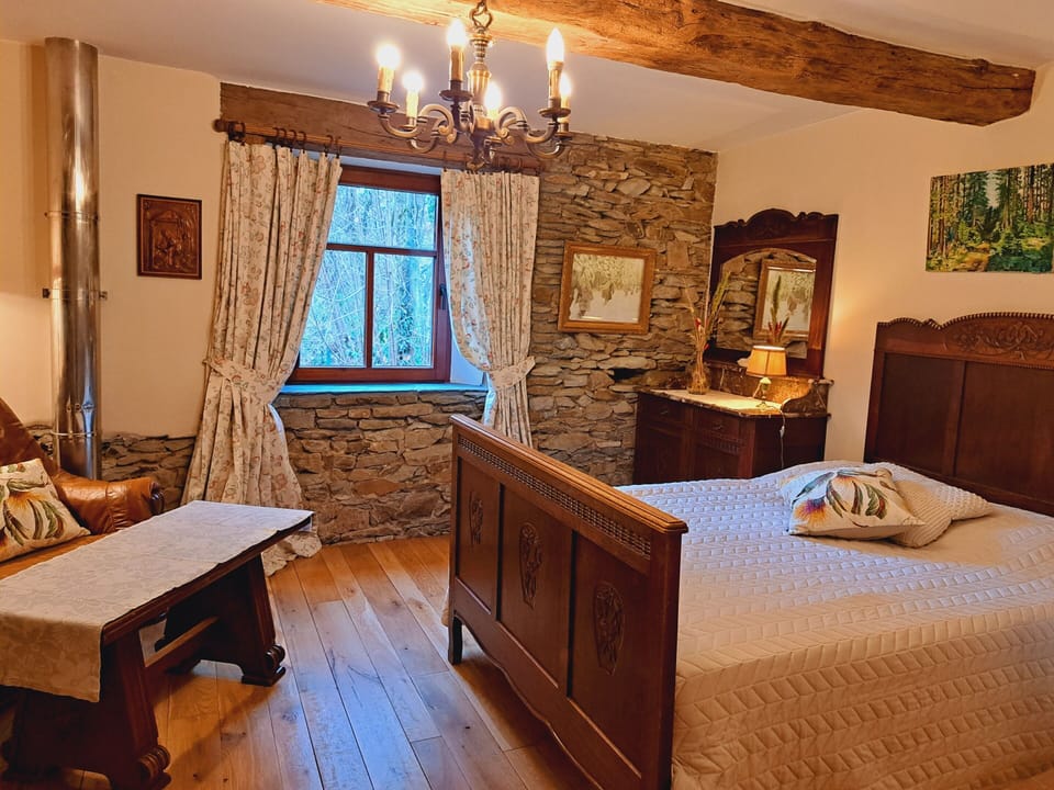 House, Private Bathroom