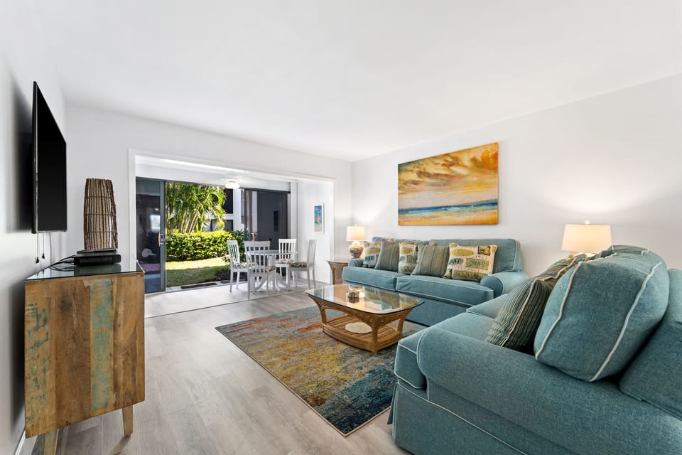6-102 Living Room