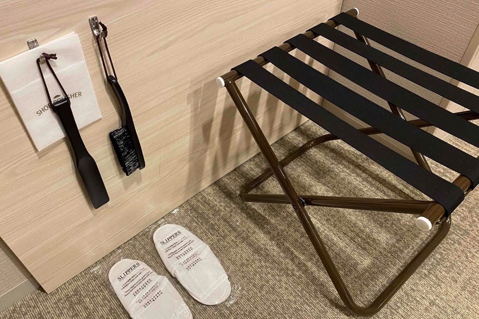 Desk, laptop workspace, free WiFi, bed sheets