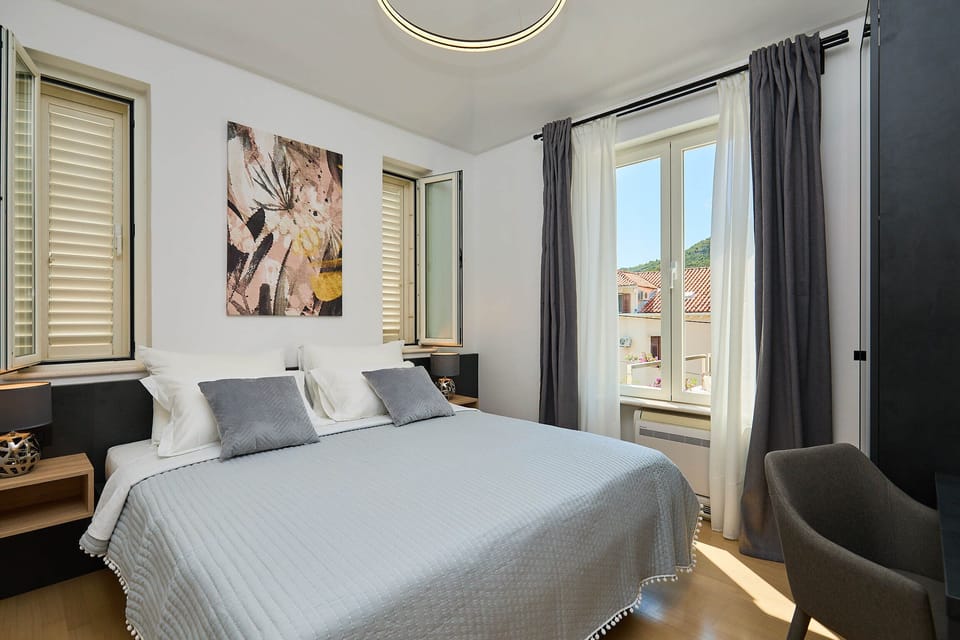Villa (5 Bedrooms) | 5 bedrooms, iron/ironing board, cribs/infant beds, WiFi