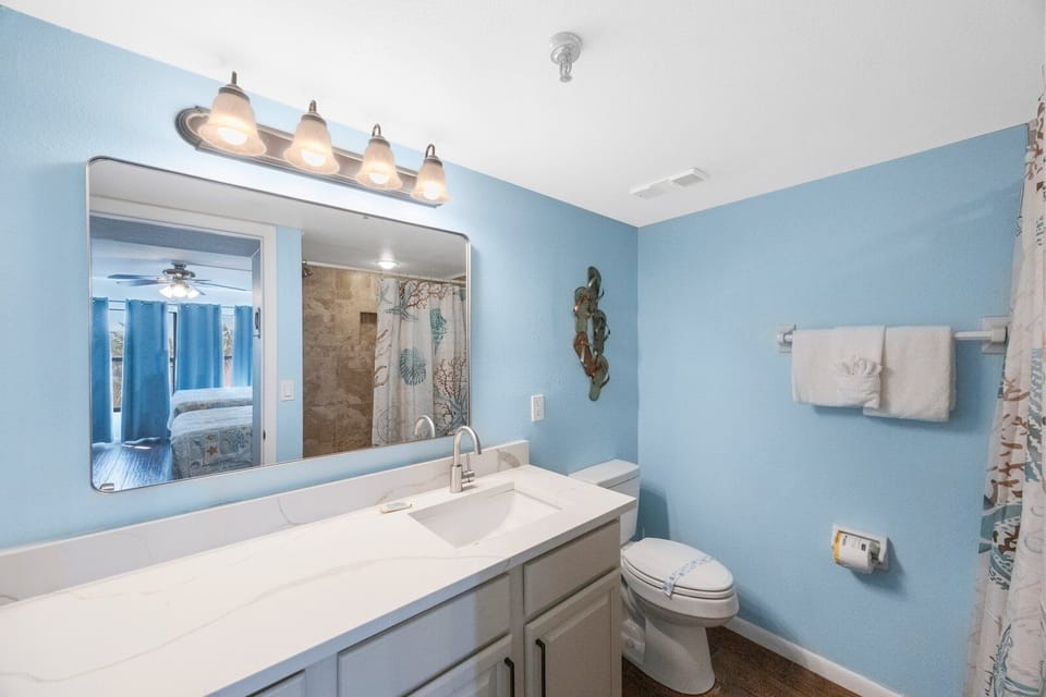 Sandy Shores 211 Master Bathroom