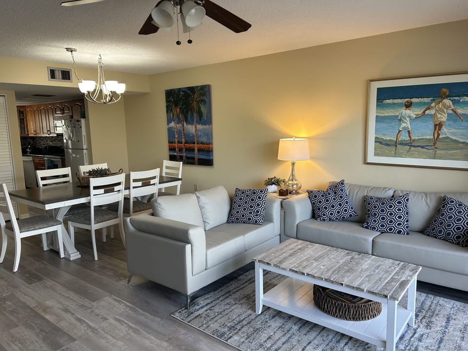 Living / Dining Room