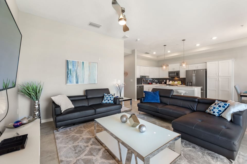 A comfy, well-designed living space for unwinding.