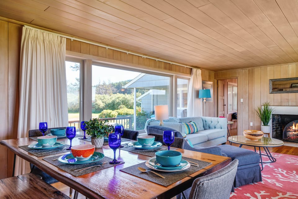 Ocean view from the dining room table