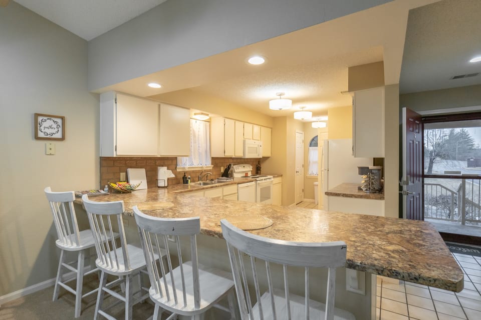 Kitchen and Bar