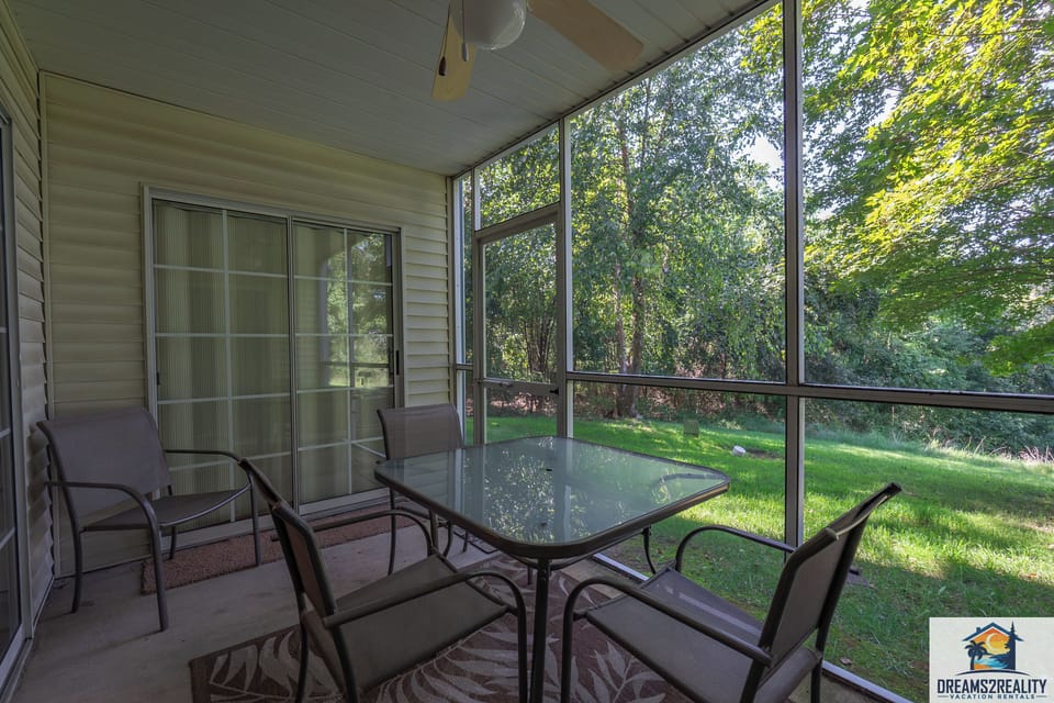 Screened Patio~ View 2