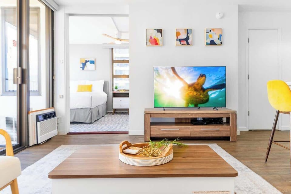 Smart TV with cable
