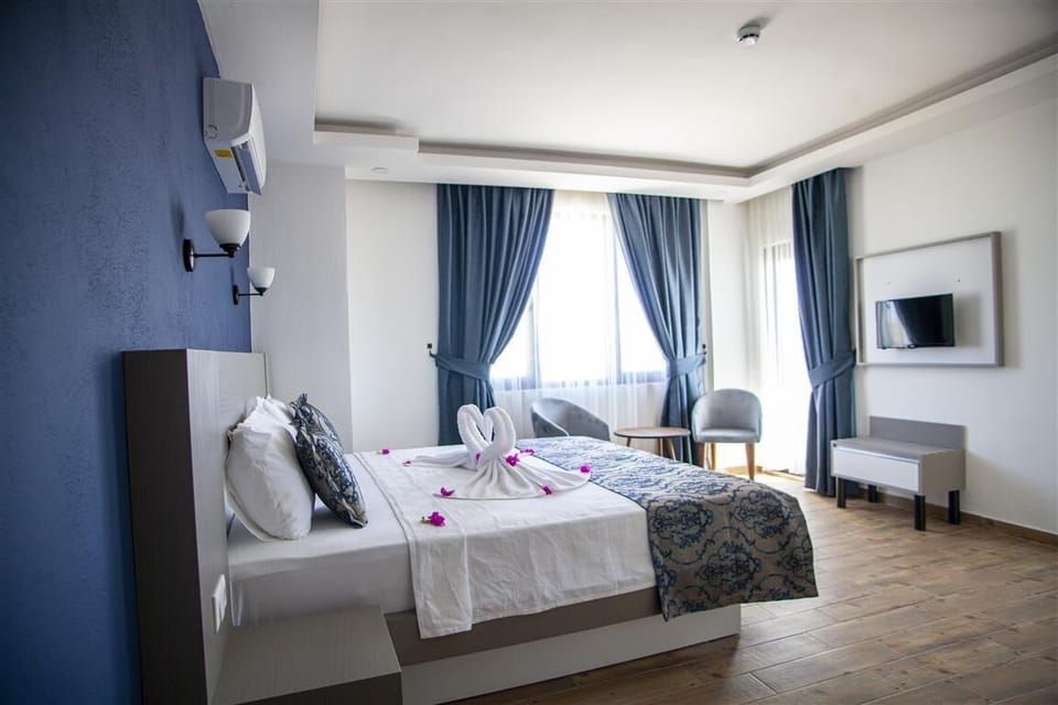 Standard Double Room | Desk, laptop workspace, free WiFi, bed sheets