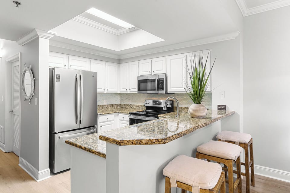 Ariel Dunes I 304 Kitchen Alt