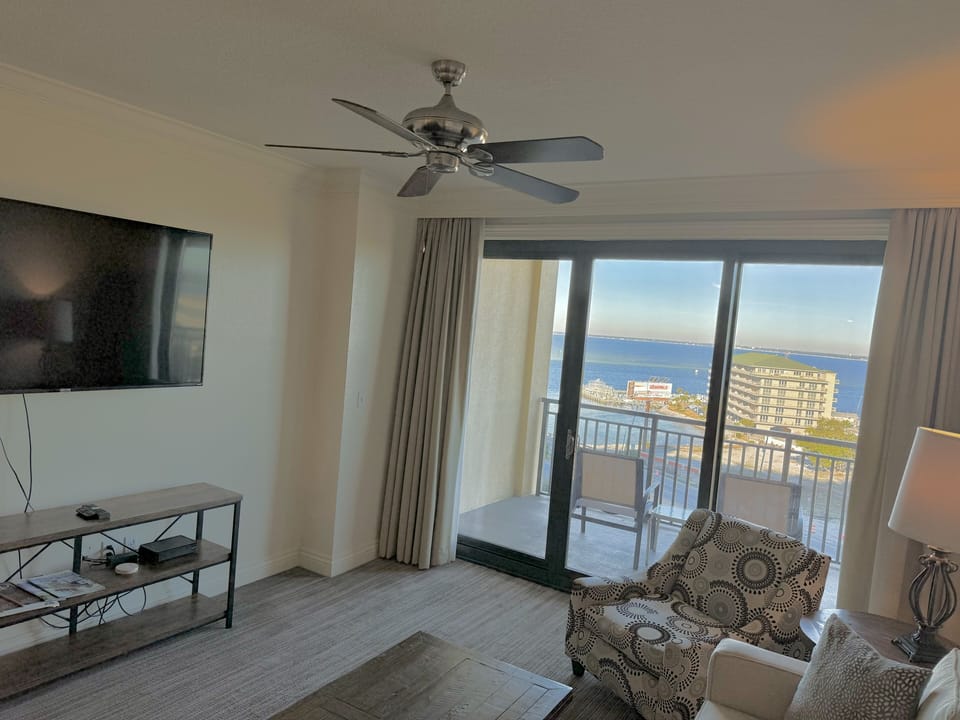 Beautiful views of Crab Island and Destin Harbor