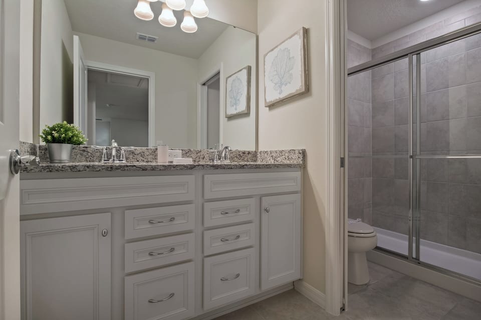 Amazing private bathroom with walk-in shower