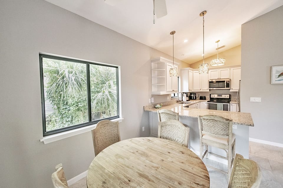 Fully equipped kitchen
