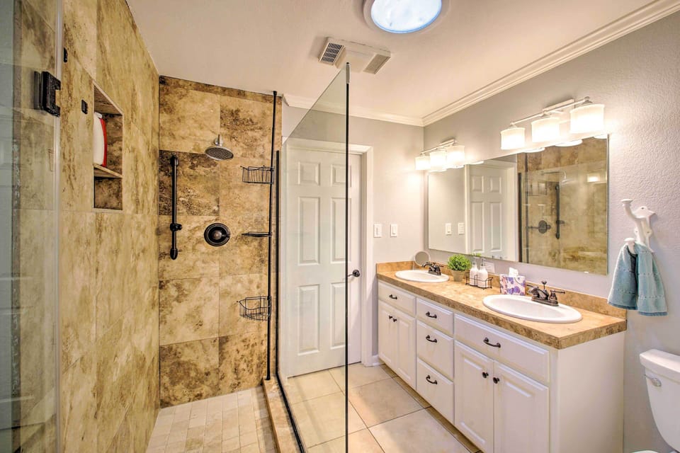 Full Bathroom