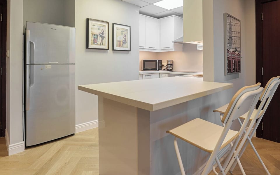Design Apartment, 1 Bedroom | Private kitchen | Full-size fridge, microwave, oven, stovetop