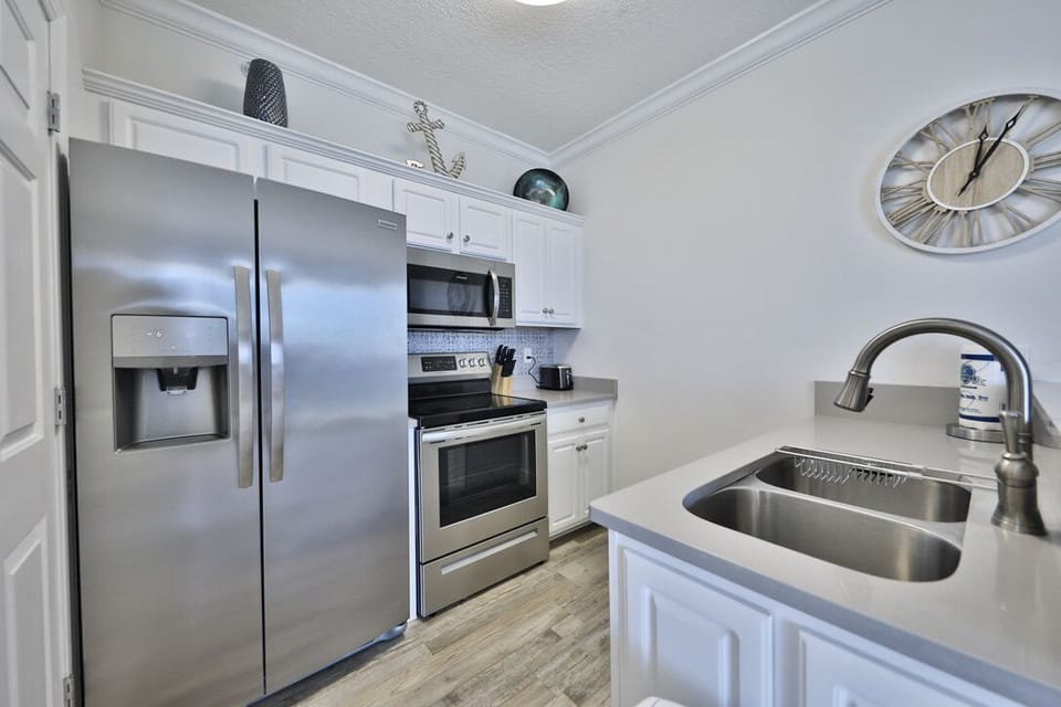 Fully stocked kitchen.