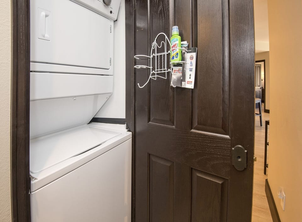 Condo, 3 Bedrooms | Laundry