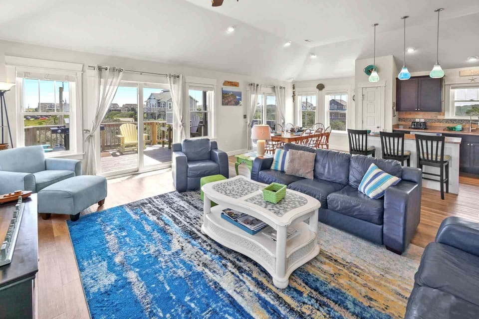 Surf-or-Sound-Realty-976-Bright-as-the-Sun-Great-Room-3