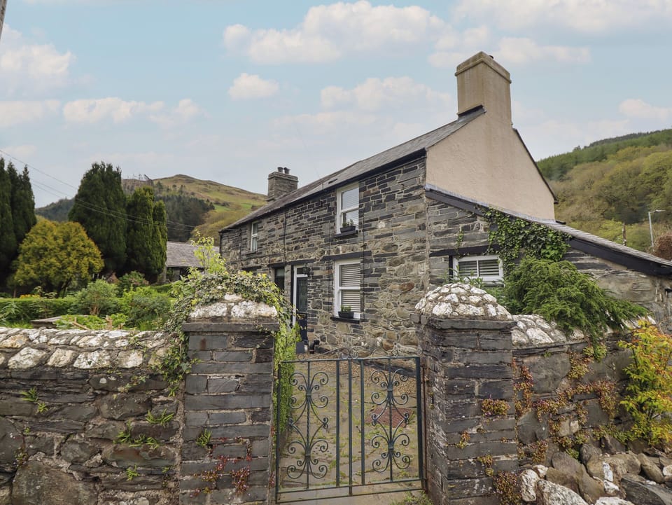 Cottage | Exterior