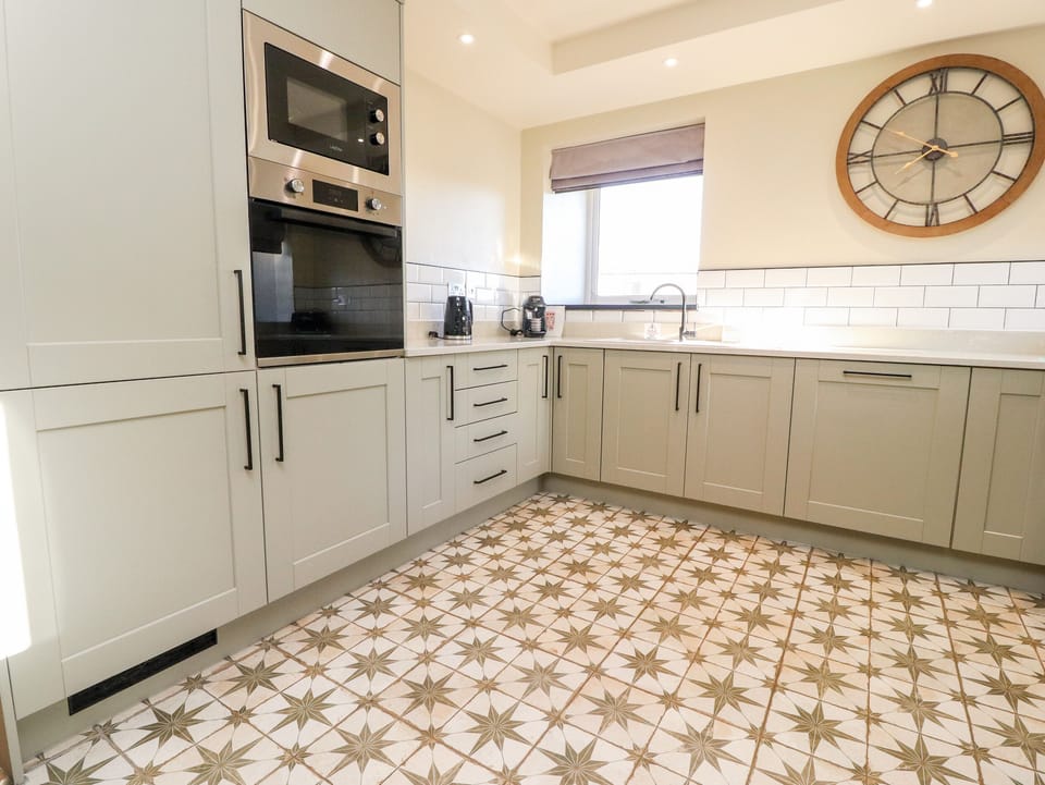 Fridge, dishwasher, electric kettle, toaster