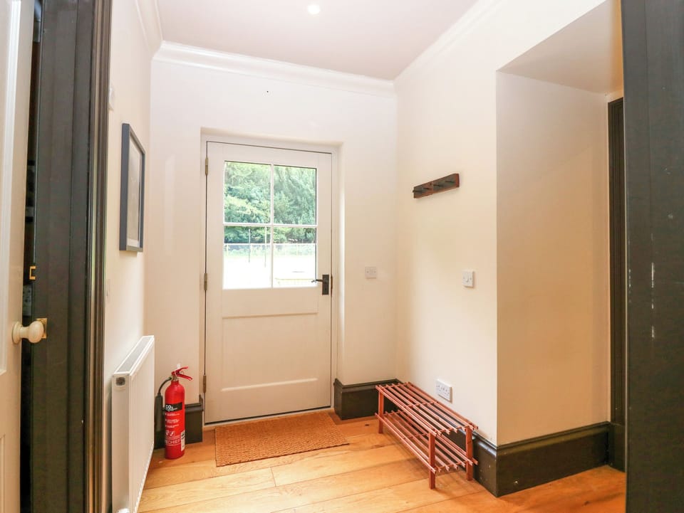 Cottage | Interior