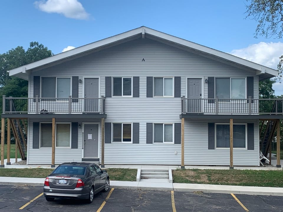 Building A. Unit is located on the backside of the building from the middle lot.