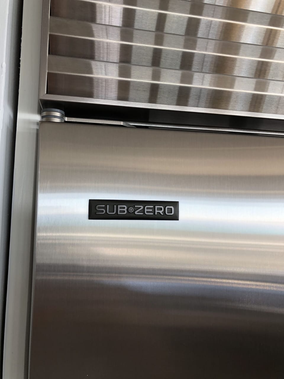 Subzero refrigerator