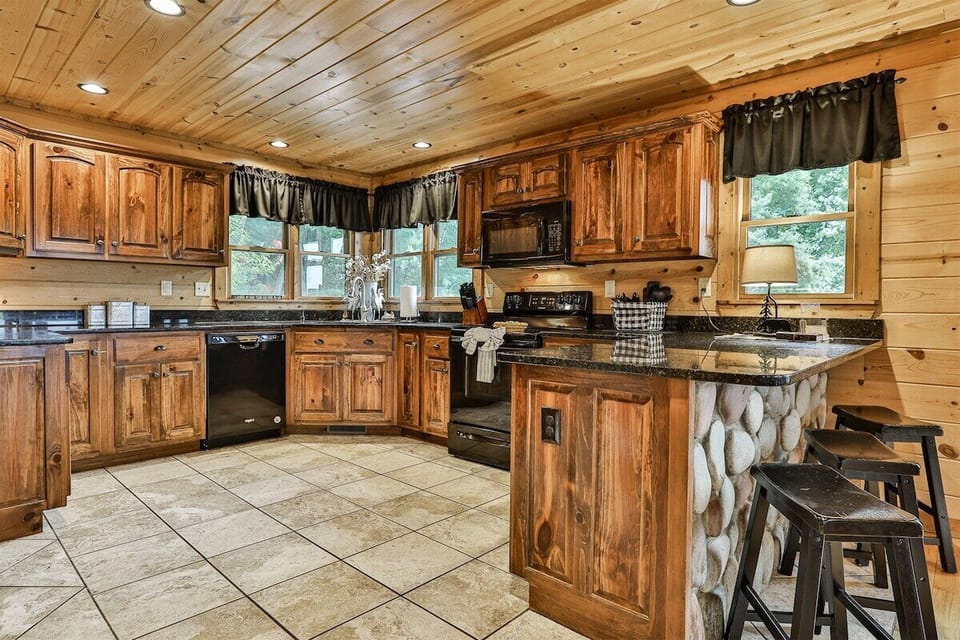 Open kitchen adjacent to dining