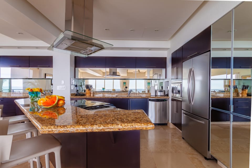Condo - Image 18