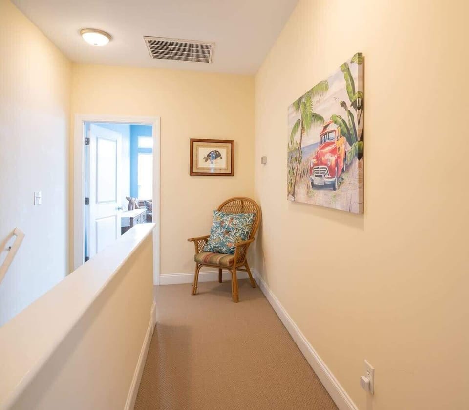 Level 2 Bedroom Hallway