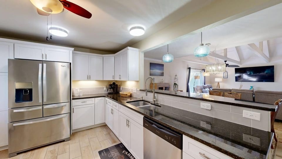 Fully Stocked Kitchen