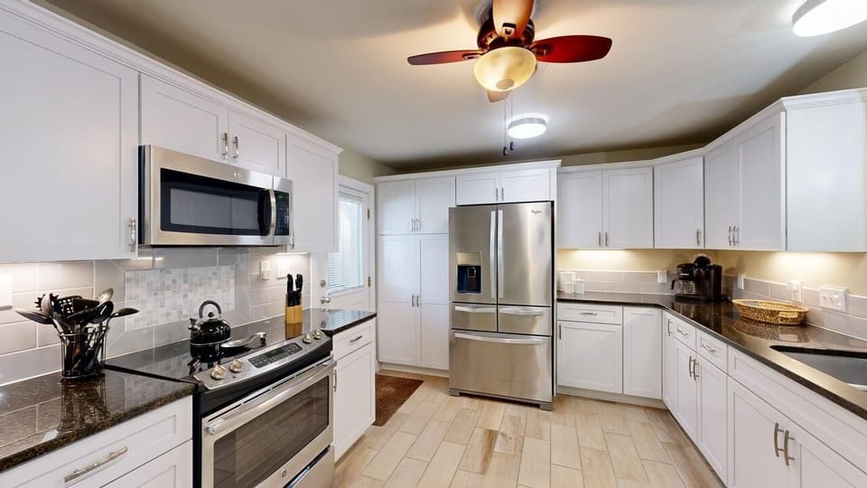 Fully Stocked Kitchen