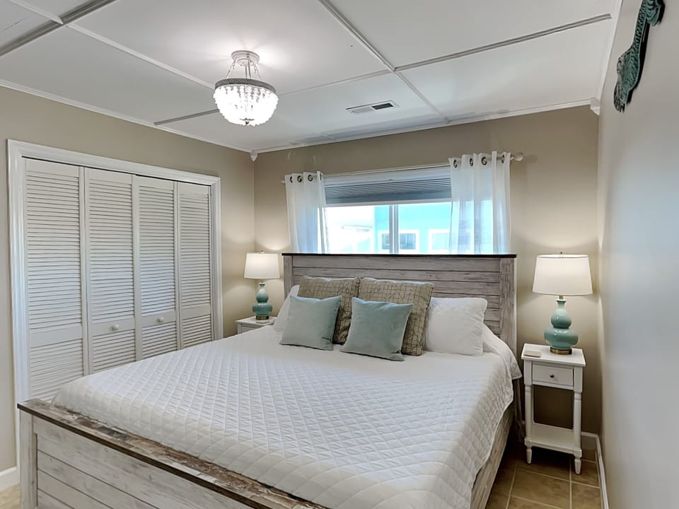 Primary Bedroom-King Bed