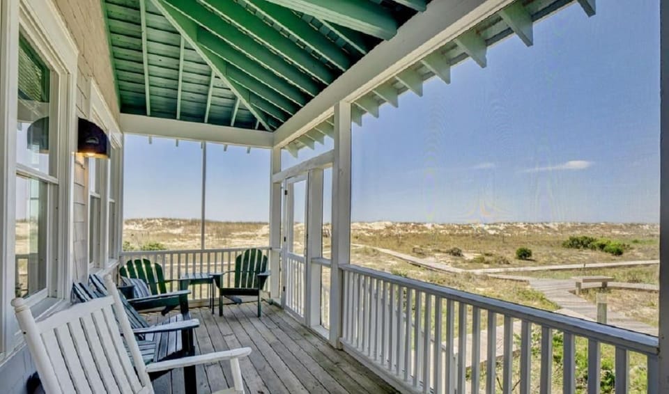 Screened Porch off Living Room