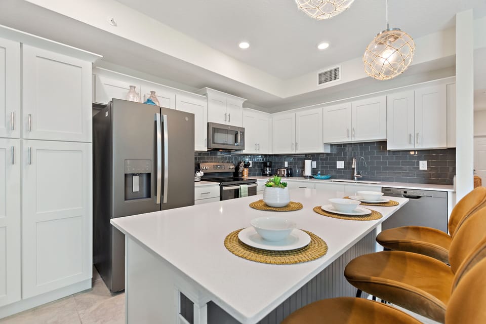 Modernized and fully equipped kitchen