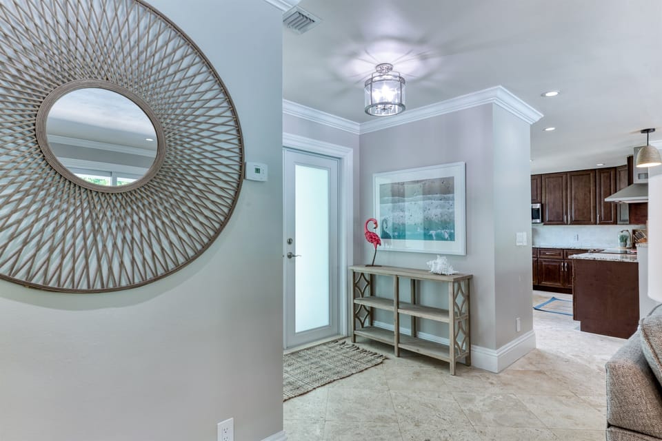 Step inside our tropical paradise home in Palm Beach Gardens.